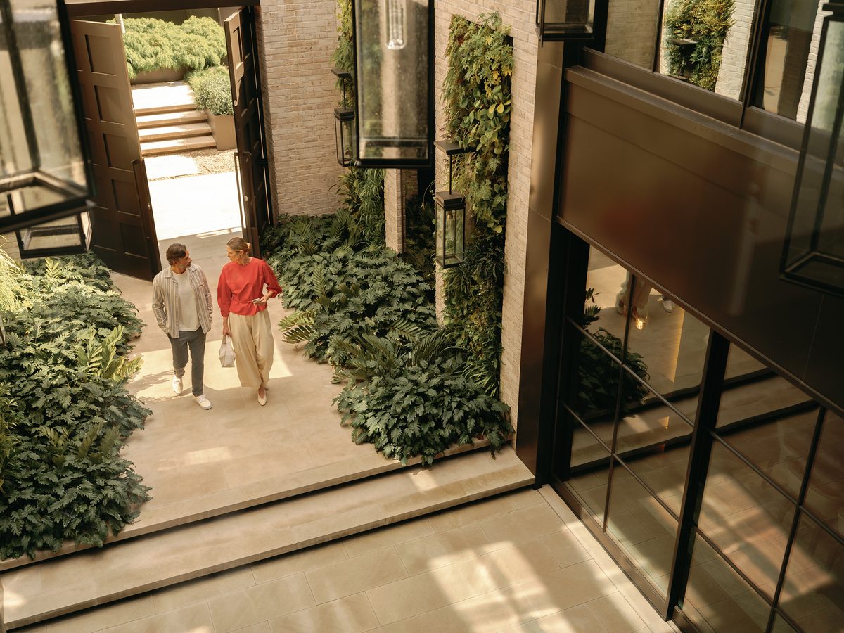 Coldwell Banker luxury listing with agent